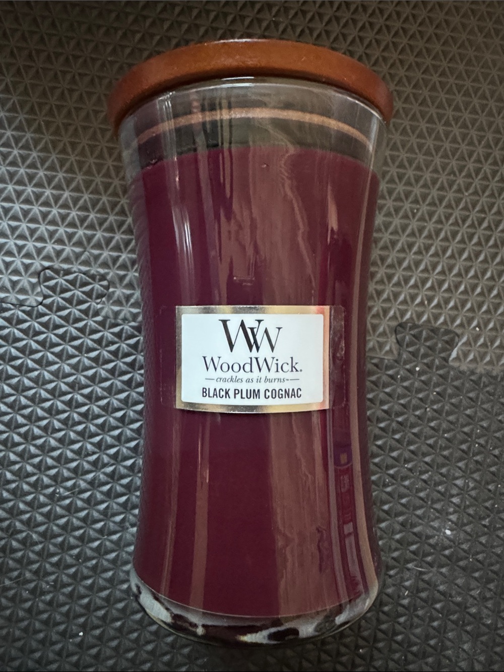 Extra large 21.oz Woodwick Black Plum Cognac Candle Rich Plum Jar Wooden Lid